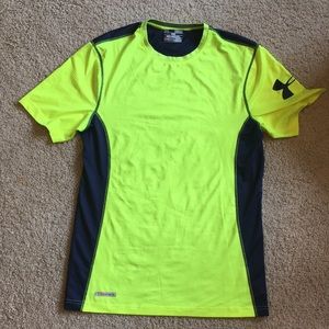 Under Armour Heatgear men’s top, size M